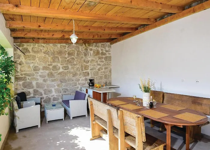 With Sea View I Žuljana