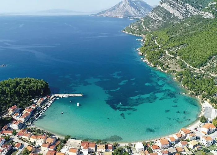 בית נופש With Sea View I