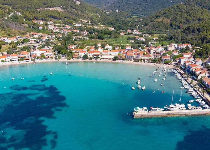 בית נופש With Sea View I