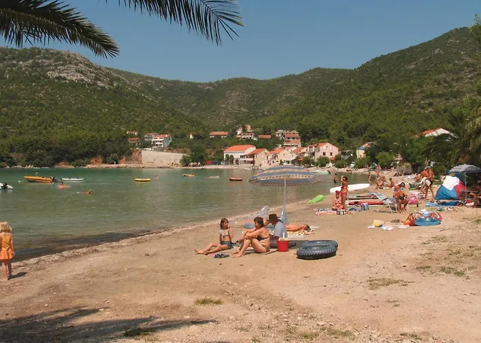 With Sea View I Žuljana